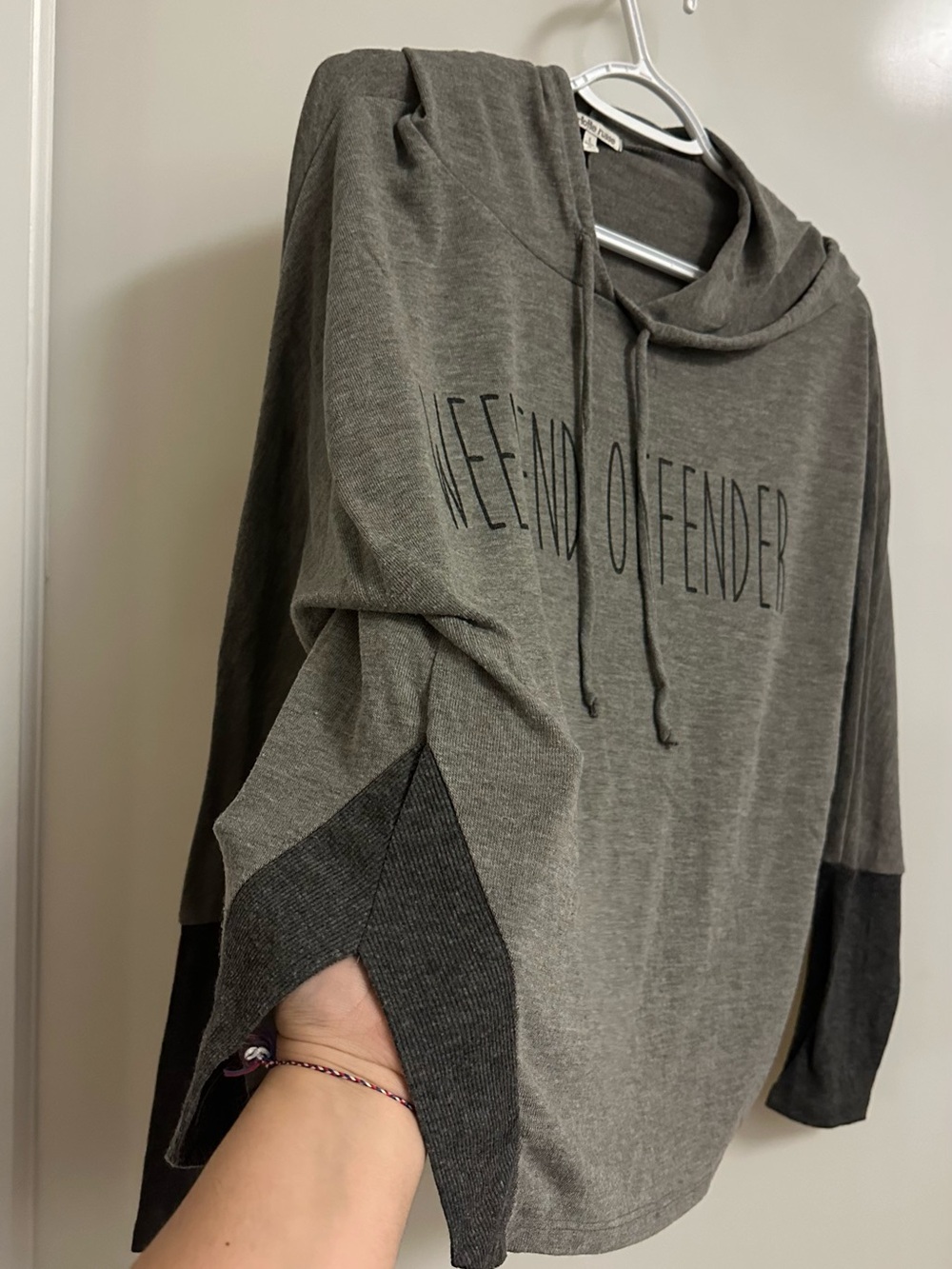 Women’s Large Gray Lightweight Hoodie Pullover